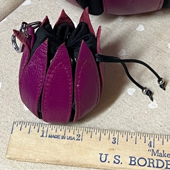 Via Amsterdam-Elegant Purple Tulip leather and black canvas handbag. - Picture 9 of 10